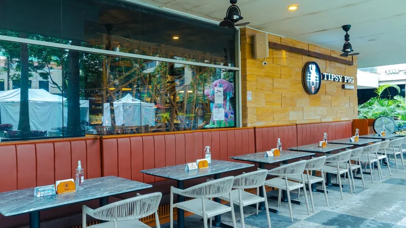 Al Fresco at Tipsy Pig BGC
