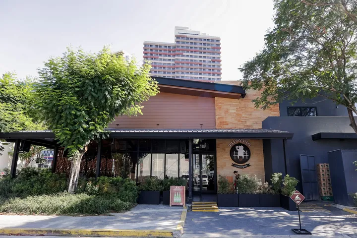 Tipsy Pig Westgate, Alabang, Muntinlupa