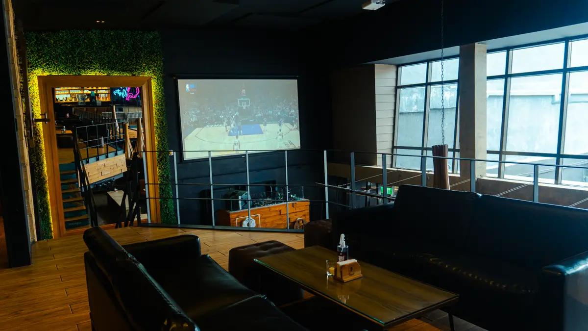 Bars in Timog: Food, Drinks and Live Music